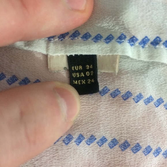 Massimo Dutti Womens Sz 2 White & Blue Boho Top - Picture 6 of 6